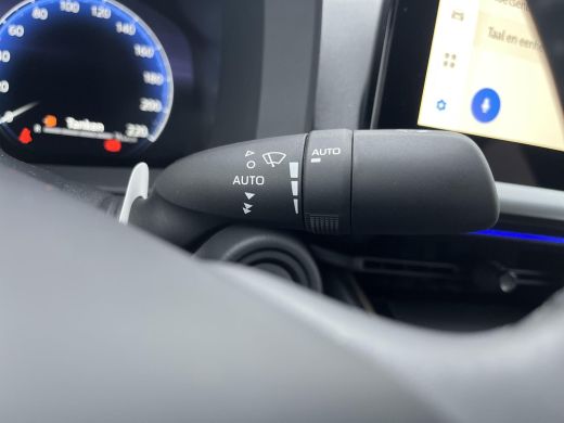 Toyota C-HR 2.0 Plug-in Hybrid 220 Executive | Uit voorraad leverbaar! | &euro; 2.000 extra inruilwaarde | ActivLease financial lease