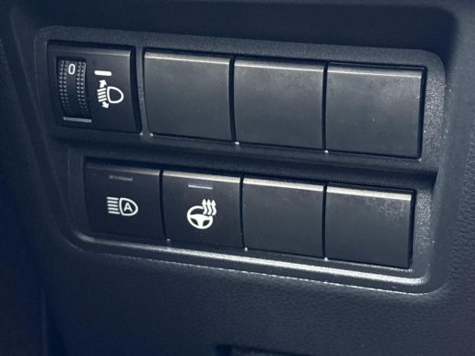 Toyota Yaris 1.5 Hybrid 115 Dynamic **DODEHOEK DETECTIE/ STUUWVERWARMING/ PARKEERSENSOREN/ GARANTIE** ActivLease financial lease