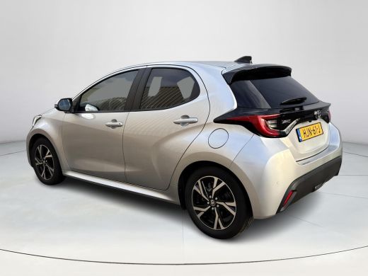 Toyota Yaris 1.5 Hybrid 115 Dynamic **DODEHOEK DETECTIE/ STUUWVERWARMING/ PARKEERSENSOREN/ GARANTIE** ActivLease financial lease