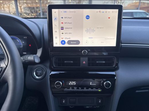 Toyota Yaris Cross 1.5 Hybrid 130 Dynamic Comfort Pack | 06-10141018 Voor meer informatie ActivLease financial lease