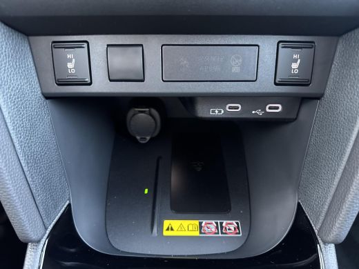 Toyota Yaris Cross 1.5 Hybrid 130 Dynamic Comfort Pack | 06-10141018 Voor meer informatie ActivLease financial lease