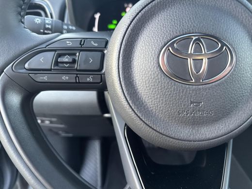 Toyota Yaris Cross 1.5 Hybrid 130 Dynamic Comfort Pack | 06-10141018 Voor meer informatie ActivLease financial lease