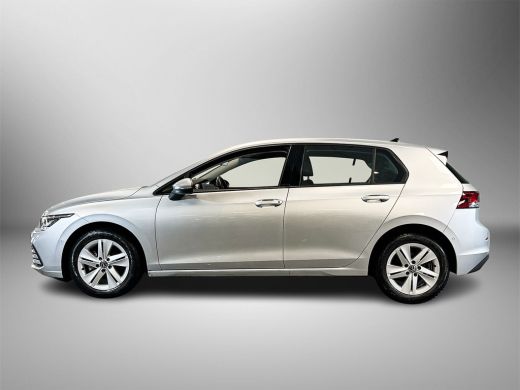 Volkswagen Golf 1.0 110pk eTSI Life Business Achteruitrijcamera | Parkeersensoren voor en achter | Adaptive cruis... ActivLease financial lease