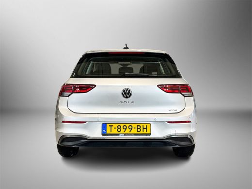 Volkswagen Golf 1.0 110pk eTSI Life Business Achteruitrijcamera | Parkeersensoren voor en achter | Adaptive cruis... ActivLease financial lease