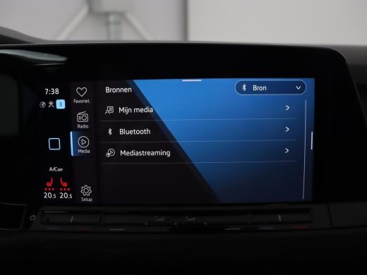Volkswagen Golf 1.4 eHybrid GTE | Stoelverwarming | Adaptive cruise | Carplay | Navigatie | Parkeerhulp | Full LE... ActivLease financial lease