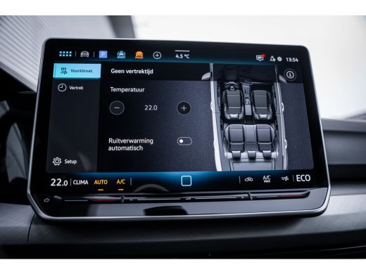 Volkswagen Golf Life Edition eHybrid | 'App-Connect' draadloze smartphone integratie | Achterbank in ongelijke de... ActivLease financial lease