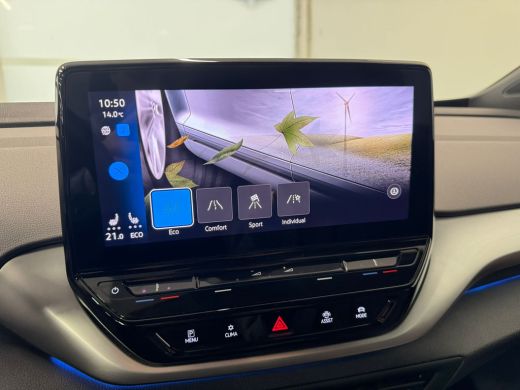 Volkswagen ID.4 First 77 kWh | SoH 90% | Achteruitrijcamera | Apple Carplay/Android Auto|telefoonintegratie premi... ActivLease financial lease