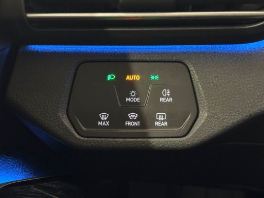 Volkswagen ID.4 First 77 kWh | SoH 90% | Achteruitrijcamera | Apple Carplay/Android Auto|telefoonintegratie premi... ActivLease financial lease