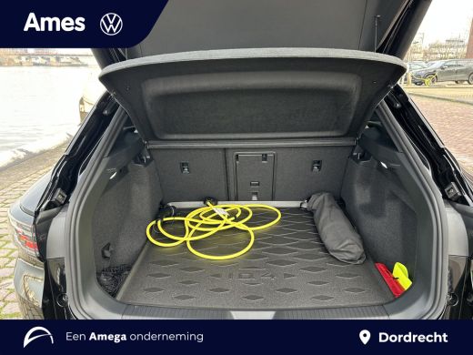 Volkswagen ID.4 Pro Limited Edition Plus 77 kWh accu 210 kW / 286 PK SUV Elektrische aandrijving | Elektrisch ver... ActivLease financial lease