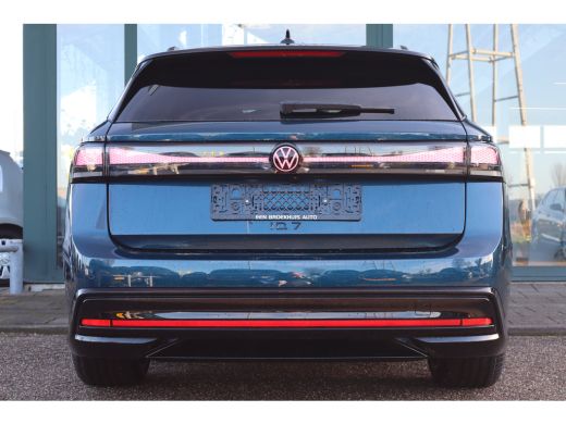 Volkswagen ID.7 Pro Limited Edition | Achterbank in ongelijke delen neerklapbaar incl. middenarmsteun en doorlaad... ActivLease financial lease