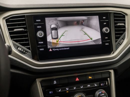 Volkswagen T-Roc 1.0 TSI Luxury Sport (VIRTUAL COCKPIT, LUXE LEDER, APPLE CARPLAY, CAMERA, CLIMATE, STOELVERWARMIN... ActivLease financial lease