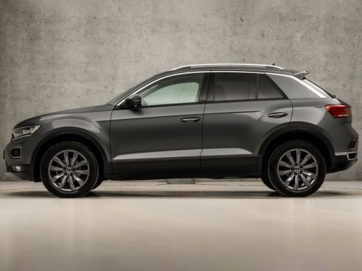 Volkswagen T-Roc 1.0 TSI Luxury Sport (VIRTUAL COCKPIT, LUXE LEDER, APPLE CARPLAY, CAMERA, CLIMATE, STOELVERWARMIN... ActivLease financial lease