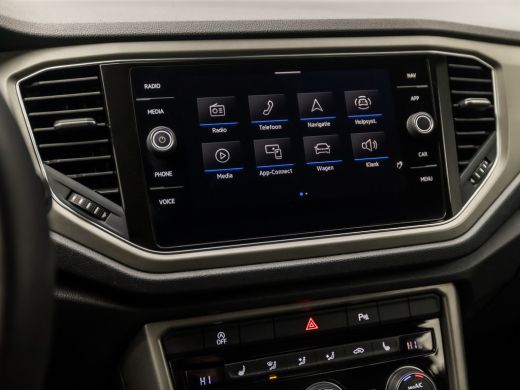 Volkswagen T-Roc 1.0 TSI Luxury Sport (VIRTUAL COCKPIT, LUXE LEDER, APPLE CARPLAY, CAMERA, CLIMATE, STOELVERWARMIN... ActivLease financial lease