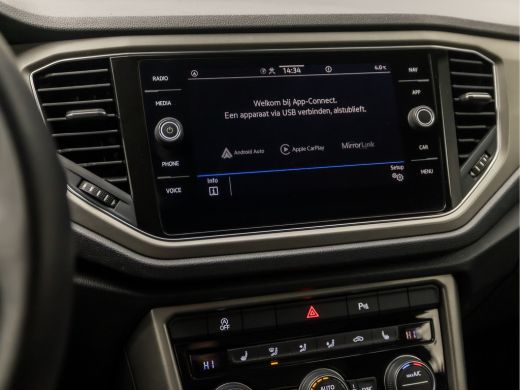 Volkswagen T-Roc 1.0 TSI Luxury Sport (VIRTUAL COCKPIT, LUXE LEDER, APPLE CARPLAY, CAMERA, CLIMATE, STOELVERWARMIN... ActivLease financial lease