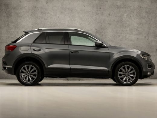 Volkswagen T-Roc 1.0 TSI Luxury Sport (VIRTUAL COCKPIT, LUXE LEDER, APPLE CARPLAY, CAMERA, CLIMATE, STOELVERWARMIN... ActivLease financial lease