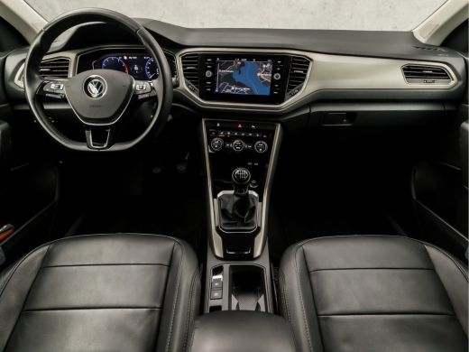 Volkswagen T-Roc 1.0 TSI Luxury Sport (VIRTUAL COCKPIT, LUXE LEDER, APPLE CARPLAY, CAMERA, CLIMATE, STOELVERWARMIN... ActivLease financial lease