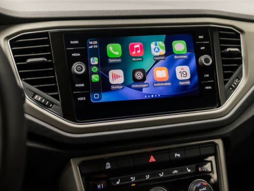 Volkswagen T-Roc 1.0 TSI Luxury Sport (VIRTUAL COCKPIT, LUXE LEDER, APPLE CARPLAY, CAMERA, CLIMATE, STOELVERWARMIN... ActivLease financial lease