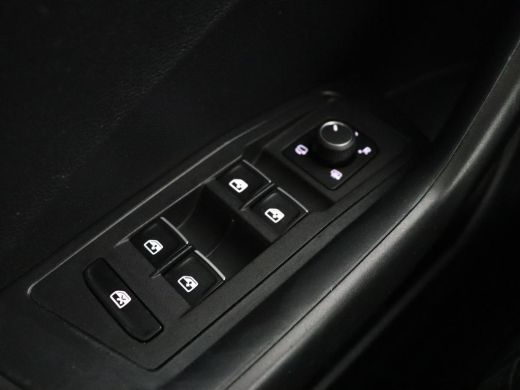 Volkswagen T-Roc 1.0 TSI Style | Carplay | Adaptive cruise | Parkeerhulp | Climate control | Bluetooth | 17'' | Bl... ActivLease financial lease