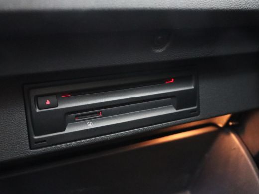 Volkswagen T-Roc 1.0 TSI Style | Carplay | Adaptive cruise | Parkeerhulp | Climate control | Bluetooth | 17'' | Bl... ActivLease financial lease