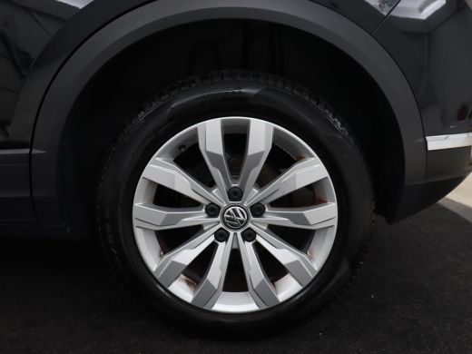 Volkswagen T-Roc 1.0 TSI Style | Carplay | Adaptive cruise | Parkeerhulp | Climate control | Bluetooth | 17'' | Bl... ActivLease financial lease