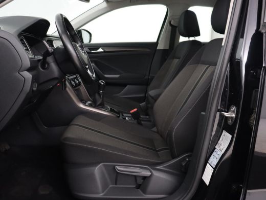 Volkswagen T-Roc 1.0 TSI Style | Carplay | Adaptive cruise | Parkeerhulp | Climate control | Bluetooth | 17'' | Bl... ActivLease financial lease