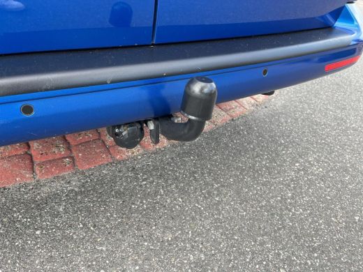 Volkswagen Transporter 2.0 TDI L2H1 30 DC Comfortline | 150Pk | Automaat | Dub. Cabine | Trekhaak | ActivLease financial lease