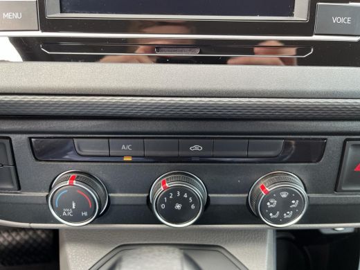 Volkswagen Transporter 2.0 TDI L2H1 30 DC Comfortline | 150Pk | Automaat | Dub. Cabine | Trekhaak | ActivLease financial lease