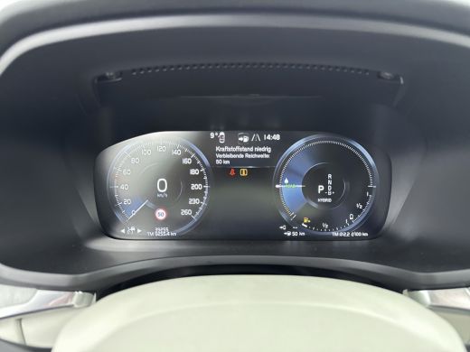 Volvo  V60 2.0 T6 Plug-in hybrid AWD Plus Bright | Trekhaak | PDC V+A en Camera | Stoel verwarimg - Ventilat... ActivLease financial lease