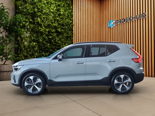 Volvo  XC40 2.0 B4 Plus Dark | Trekhaak | Camera | Stuur/stoelverwarming | Harman/Kardon ActivLease financial lease
