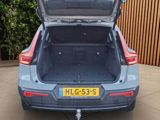 Volvo  XC40 2.0 B4 Plus Dark | Trekhaak | Camera | Stuur/stoelverwarming | Harman/Kardon ActivLease financial lease