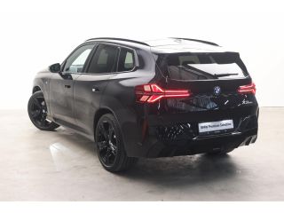 BMW X3 30e xDrive M Sport Automaat / Panoramadak / Trekhaak / Sportstoelen / Stoelventilatie / Comfort A...