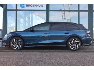 Volkswagen ID.7 Pro Limited Edition | Achterbank in ongelijke delen neerklapbaar incl. middenarmsteun en doorlaad...