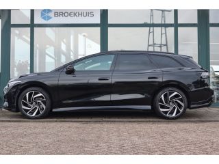 Volkswagen ID.7 Pro Limited Edition | Achterbank in ongelijke delen neerklapbaar incl. middenarmsteun en doorlaad...