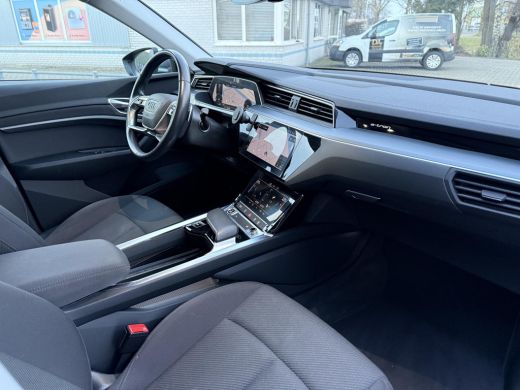 Audi e-tron 55 Aut. Quattro Bus Edition 95kWh | Trekhaak| Navi | LED | ActivLease financial lease