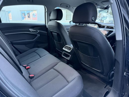Audi e-tron 55 Aut. Quattro Bus Edition 95kWh | Trekhaak| Navi | LED | ActivLease financial lease