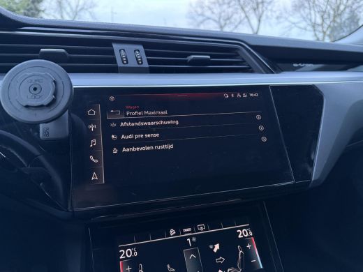 Audi e-tron 55 Aut. Quattro Bus Edition 95kWh | Trekhaak| Navi | LED | ActivLease financial lease