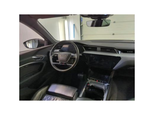 Audi e-tron 55 Aut. Quattro S-Line S-Edition 95kwh | Panorama | S Stoelen | Matrix | Camera | ActivLease financial lease