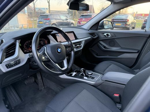 BMW 1 Serie 116d Aut. Executive Bus. Edition | Facelift | Navi | Camera | Virtual i-Cockpit | ActivLease financial lease