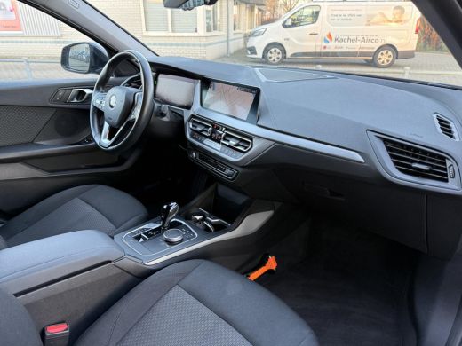 BMW 1 Serie 116d Aut. Executive Bus. Edition | Facelift | Navi | Camera | Virtual i-Cockpit | ActivLease financial lease