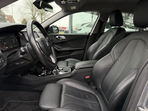 BMW 2 Serie Gran Coup&eacute; 218i Aut. Sport Edition | LED | Sport Leder | Navi | Camera | ActivLease financial lease