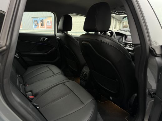 BMW 2 Serie Gran Coup&eacute; 218i Aut. Sport Edition | LED | Sport Leder | Navi | Camera | ActivLease financial lease