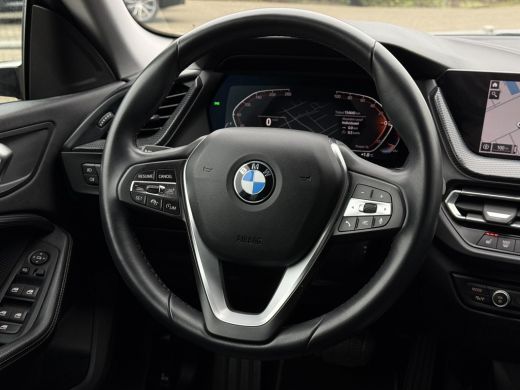 BMW 2 Serie Gran Coup&eacute; 218i Aut. Sport Edition | LED | Sport Leder | Navi | Camera | ActivLease financial lease