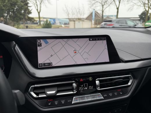 BMW 2 Serie Gran Coup&eacute; 218i Aut. Sport Edition | LED | Sport Leder | Navi | Camera | ActivLease financial lease