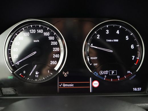 BMW X1 sDrive18i AUT. SPORTLINE + TREKHAAK | LED | SPORTSTOELEN | STOELVERWARMING | NAVIGATIE ActivLease financial lease