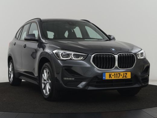 BMW X1 sDrive20i Executive | Sportstoelen | Head-Up | Full LED | Navigatie | DAB | Climate control | Par... ActivLease financial lease