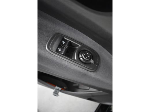 Fiat 500 Icon 42 kWh | 1e Eigenaar! | Navi | Clima | Half Leder | Cruise Control | Lichtmetalen Velgen | DAB ActivLease financial lease