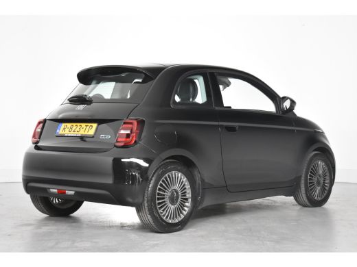Fiat 500 Icon 42 kWh | 1e Eigenaar! | Navi | Clima | Half Leder | Cruise Control | Lichtmetalen Velgen | DAB ActivLease financial lease