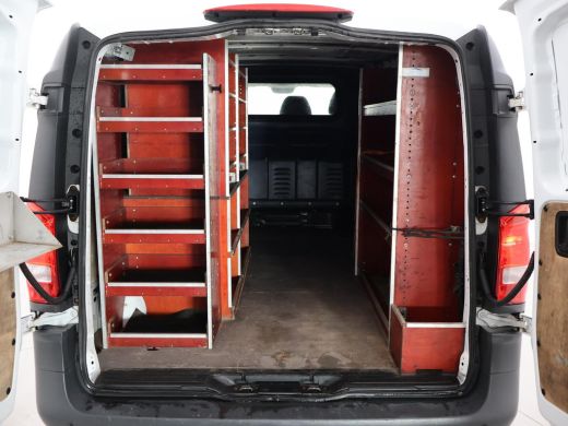 Mercedes-Benz Vito 116 CDI 163 PK LANG + TREKHAAK | STOELVERW. | PDC | CRUISE CONTROL | AIRCO ActivLease financial lease