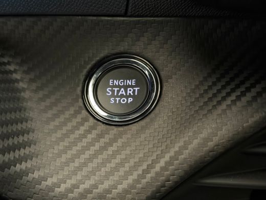 Peugeot 208 Hybrid 100 e-DCS6 GT Climate | Cruise | 17'' LMV | Apple Carplay/Android Auto | | Achterruitverwa... ActivLease financial lease