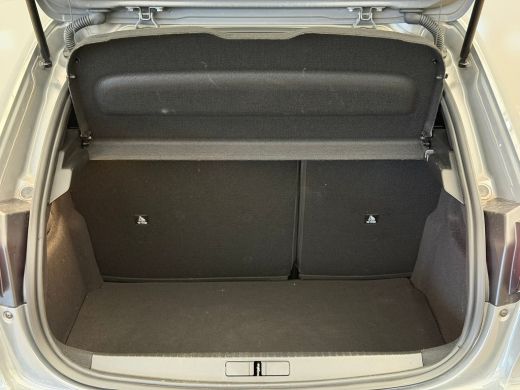 Peugeot 208 Hybrid 100 e-DCS6 GT Climate | Cruise | LMV 17'' | Apple Carplay/Android Auto | Camera | | Achter... ActivLease financial lease